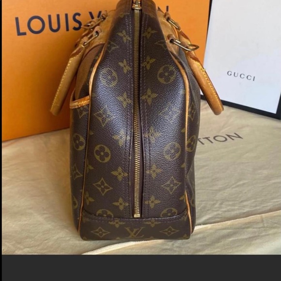 Louis Vuitton handbag - Picture 2 of 6